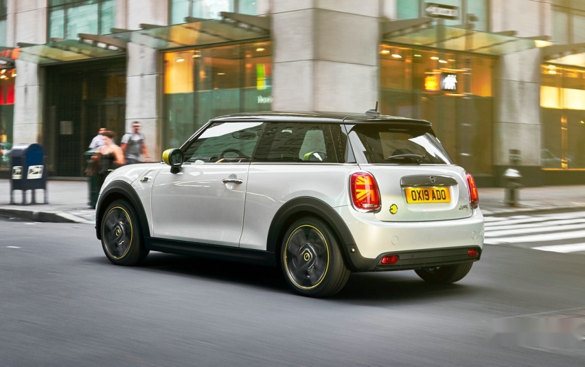 2020-MINI-Cooper-SE-electric-1.jpg