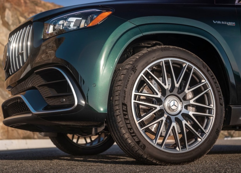 2021款奔驰GLS63 AMG海外发布 612马力