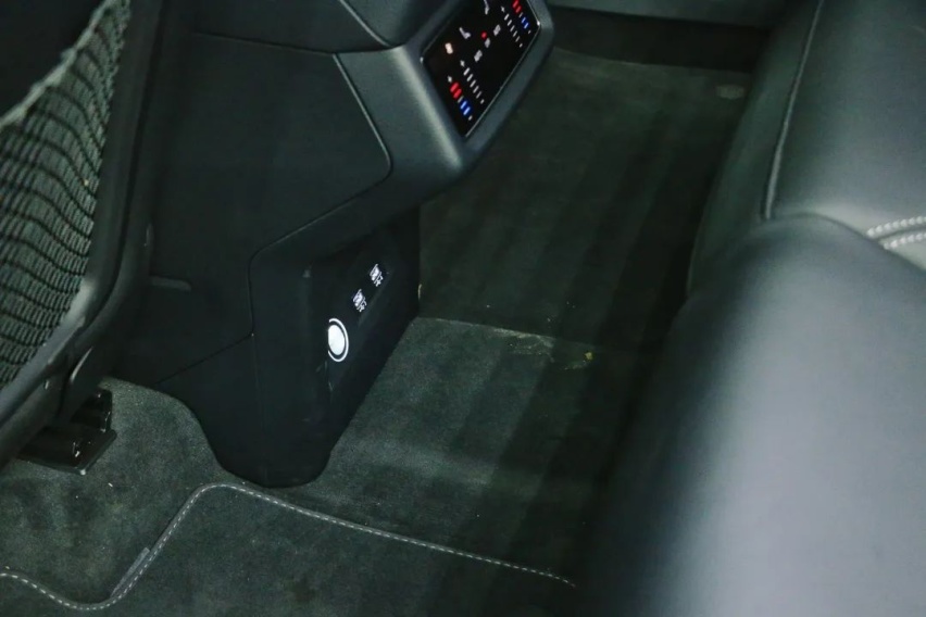 奥迪 e-tron 55quattro评测