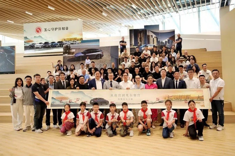 构建新格局、打造新神龙！神龙汽车32周年