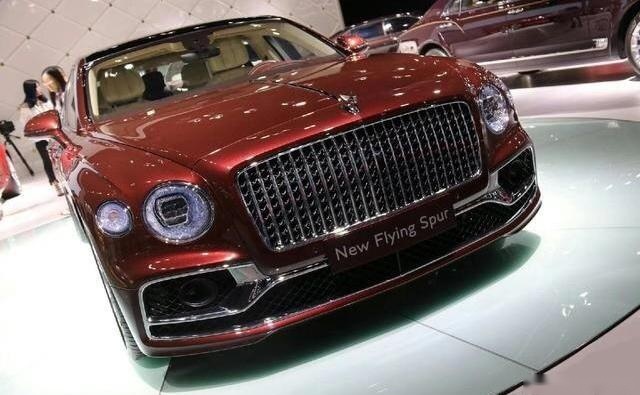 宾利全新一代飞驰国内售价289万元起！选装件超65万元