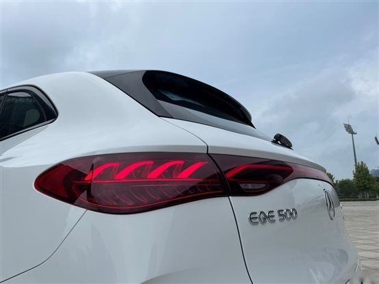 C:\Users\DELL\Pictures\EQE SUV\微信图片_20230730212632.jpg
