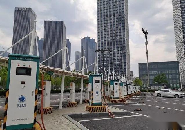 新能源车主有福了，除了政府补贴，还能减免停车费