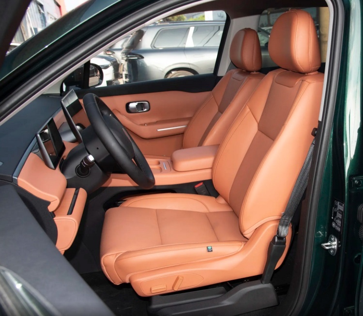 6座SUV“新选择”：零跑C16，产品均衡，售价厚道，入手要趁早？