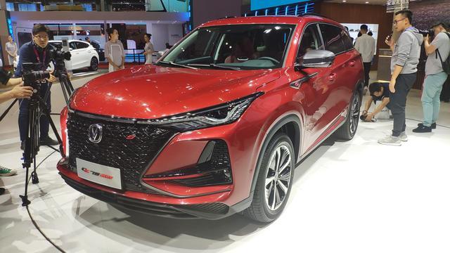 上海车展：全新长安CS75 PLUS实车
