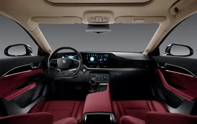 试驾奔腾B70新增2.0T，224马力只要14万