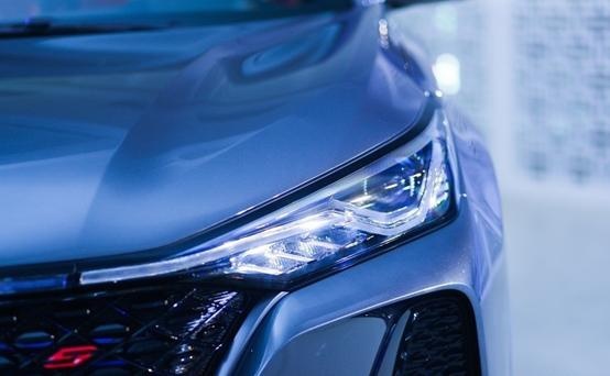 长安CS75 PLUS：别再压抑渴望，请用“过剩”预享明日