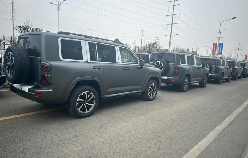 现款21.48万起售，全新一代哈弗H9实车曝光，提供2.4T柴油动力
