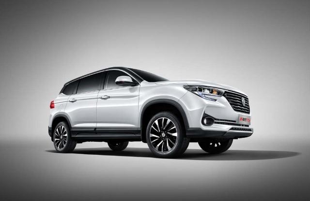 东风新风行T5上市，起售价6.99万元，舒适大空间的紧凑型SUV