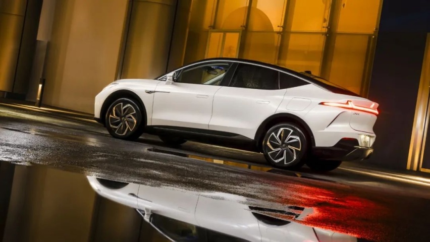 要做20万内最有性价比的SUV？飞凡R7掏出了四张王牌！