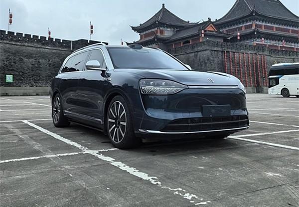 月销量涨到16525辆！长超5米2，提速4.9秒，问界M9为何这么火？