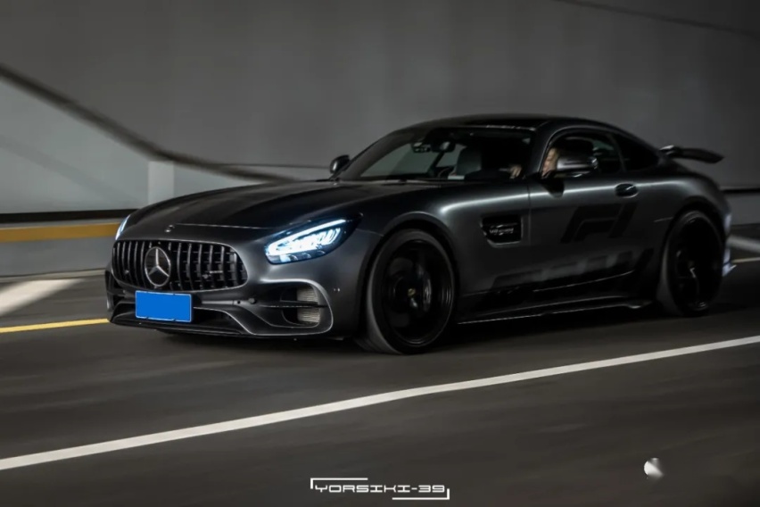 油耗堪比纳智捷的梅赛德斯-AMG GT，两天一箱98你受得了吗？