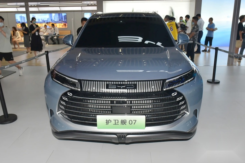 比亚迪护卫舰07量产下线 中型SUV轴距2820mm