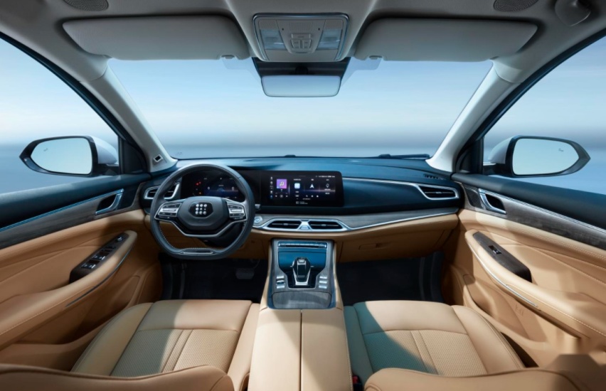 比亚迪混动+华为车机？还是7座中型SUV 全新蓝电E5实力出众！