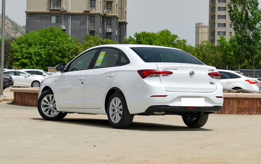 推荐三款48V轻混家用车,最低不足11万,SUV、轿车都有