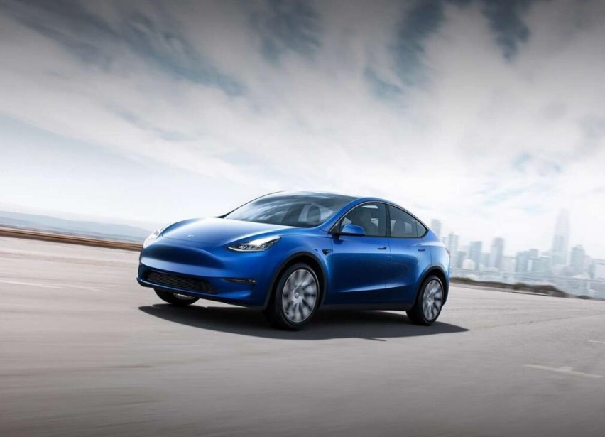 Model Y 标准续航版低价上市，蔚来EC6还值得买吗？