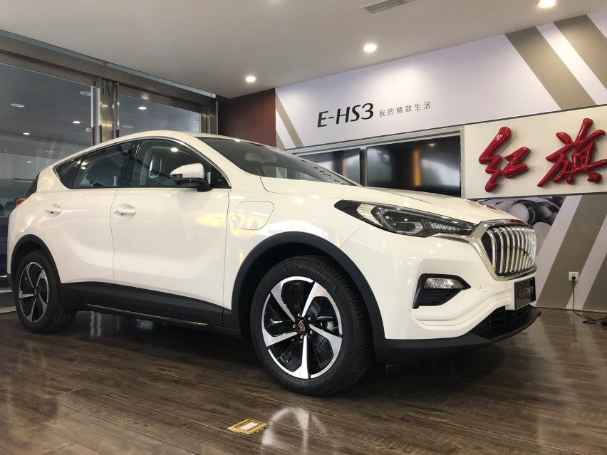 ​【不羁聊车】红旗首款纯电SUV，试看E-HS3如何定义精致