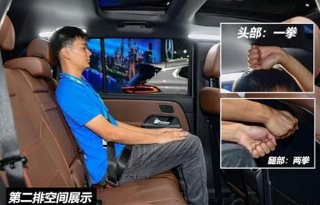 全新7座豪华SUV奔驰GLB亮相广州车展，竞争宝马X1谁会赢