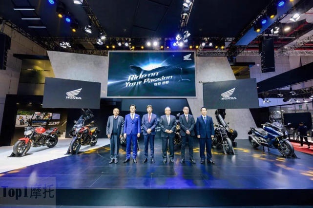 本田CB400X、CB400F上海车展亮相 最快年中旬上市！