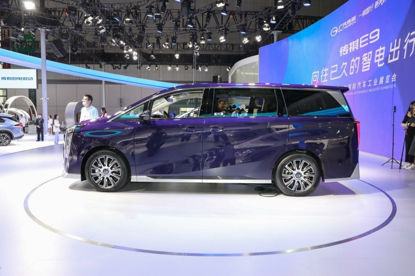 实力见真章！高配传祺E9遇上中配岚图梦想家PHEV，谁更值得入手？