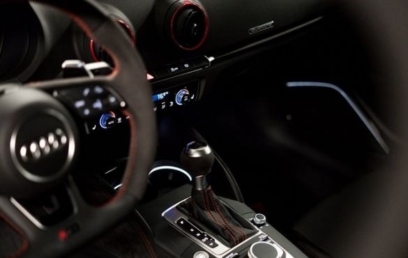 比奥迪RS3还高一阶的ABT改装版，3.7秒破百，光套件就2