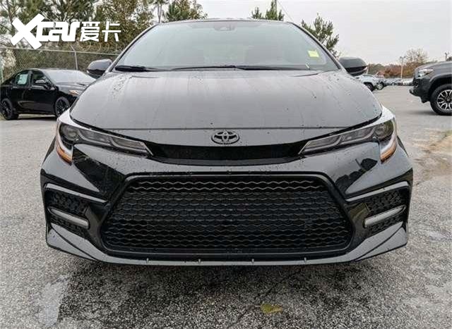 丰田卡罗拉黑武士全黑车身双出排气比本田思域更帅气