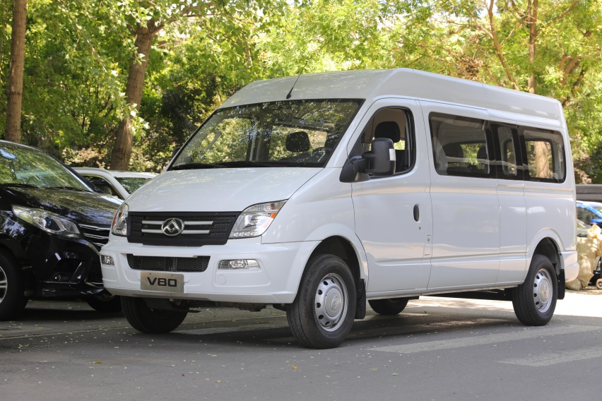 货运好帮手,轻客好选择,实拍上汽大通MAXUS V80中轴版