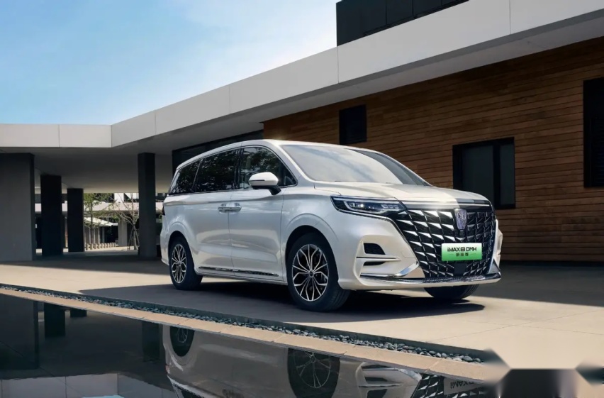 中大型MPV 19.99万元起，B级轿车9.98万元起，上汽荣威双车上