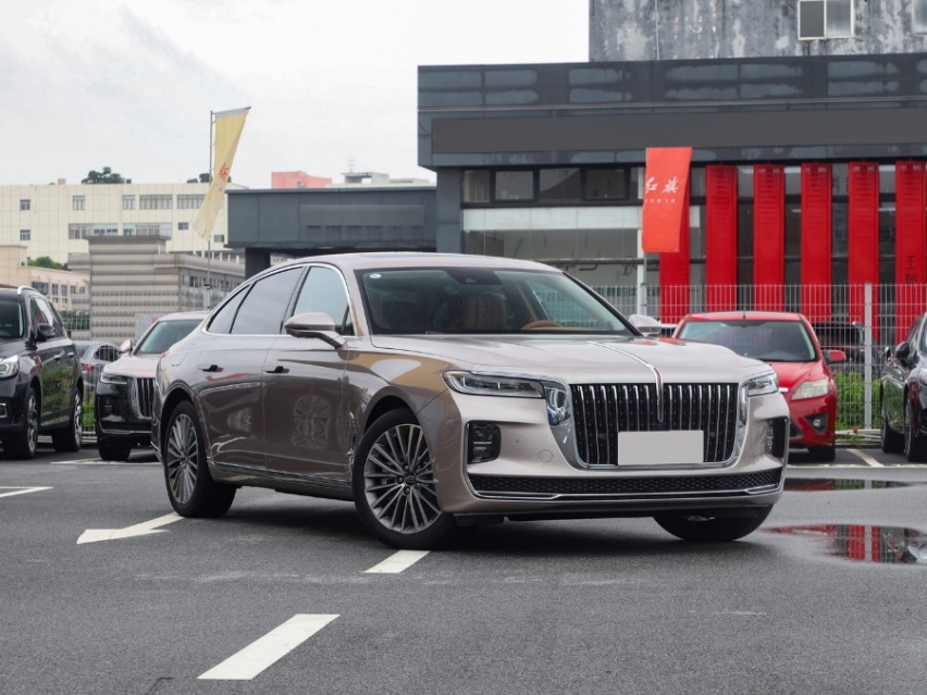 中大型豪华轿车怎么选？红旗H9对比奥迪A6L、奔驰E级