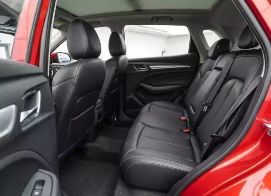 6万能买中型SUV，直降2万后的荣威RX3将革谁的命？