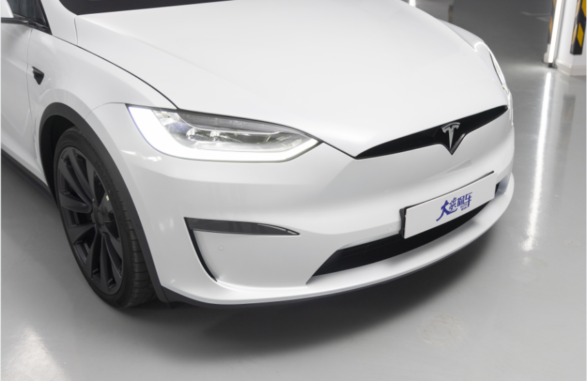 特斯拉Model X Plaid版首秀