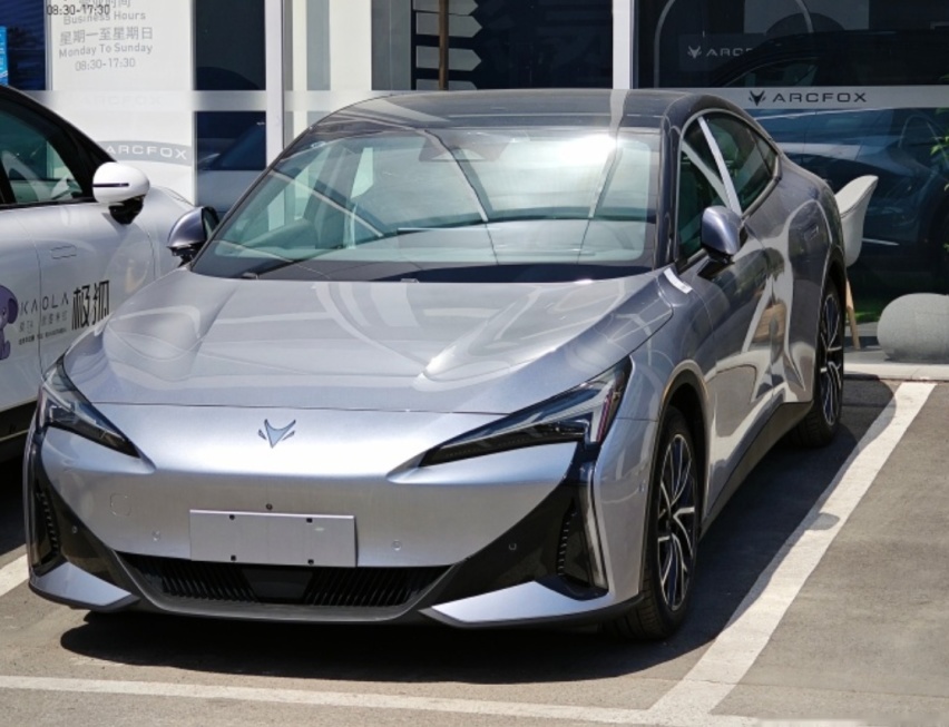 再造一辆小米SU7？800V架构，5C快充，极速性能，或15万