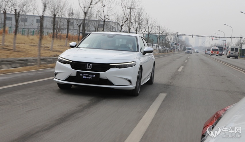 极致家用，还是运动健将？试驾广本型格HATCHBACK e:HEV