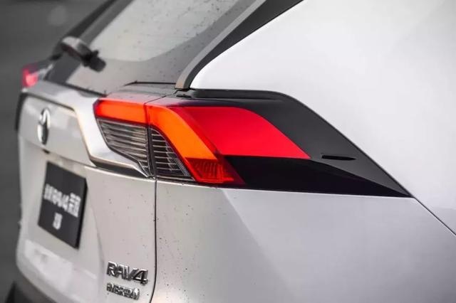 一汽丰田全新RAV4荣放：重返热血年少