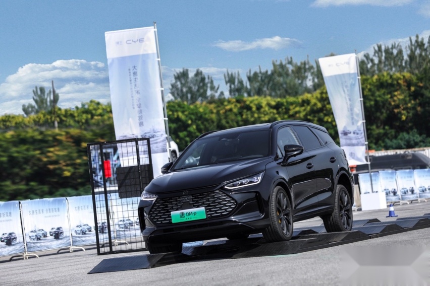 进一步优化升级，25万级家用SUV，体验比亚迪新款唐家族车型