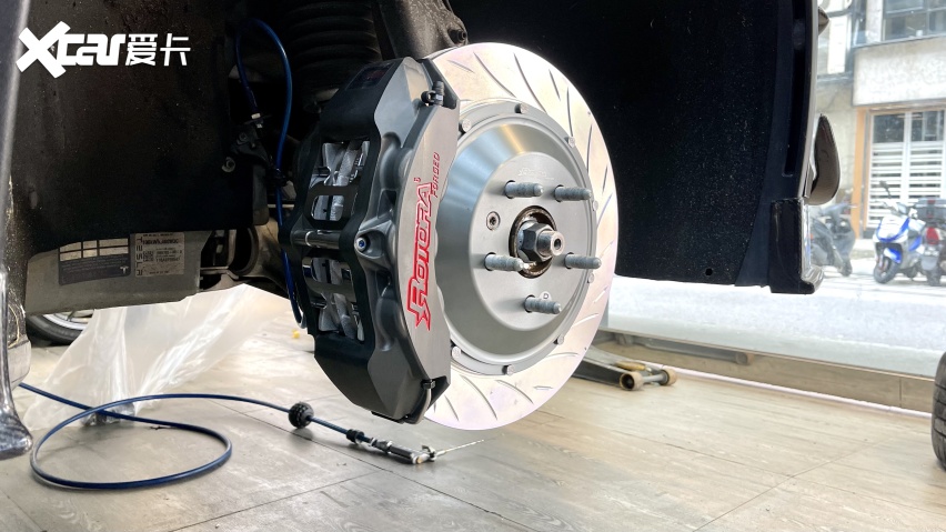 特斯拉model x改装rotora刹车系统