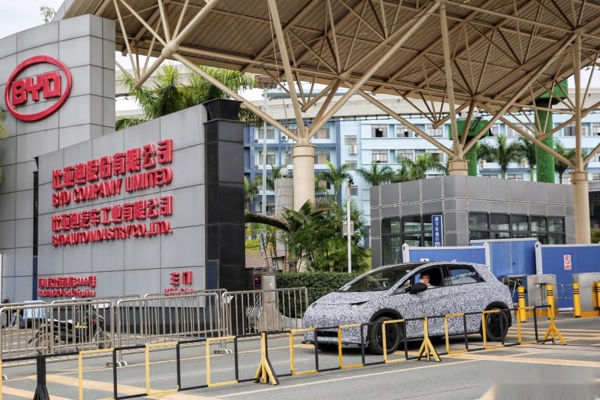 比亚迪D1民用版车型疑似曝光，AION Y的劲敌年内上市？