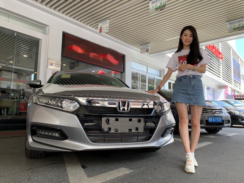 20万预算！是二手买3系/C级/A4L，还是合资B级车？