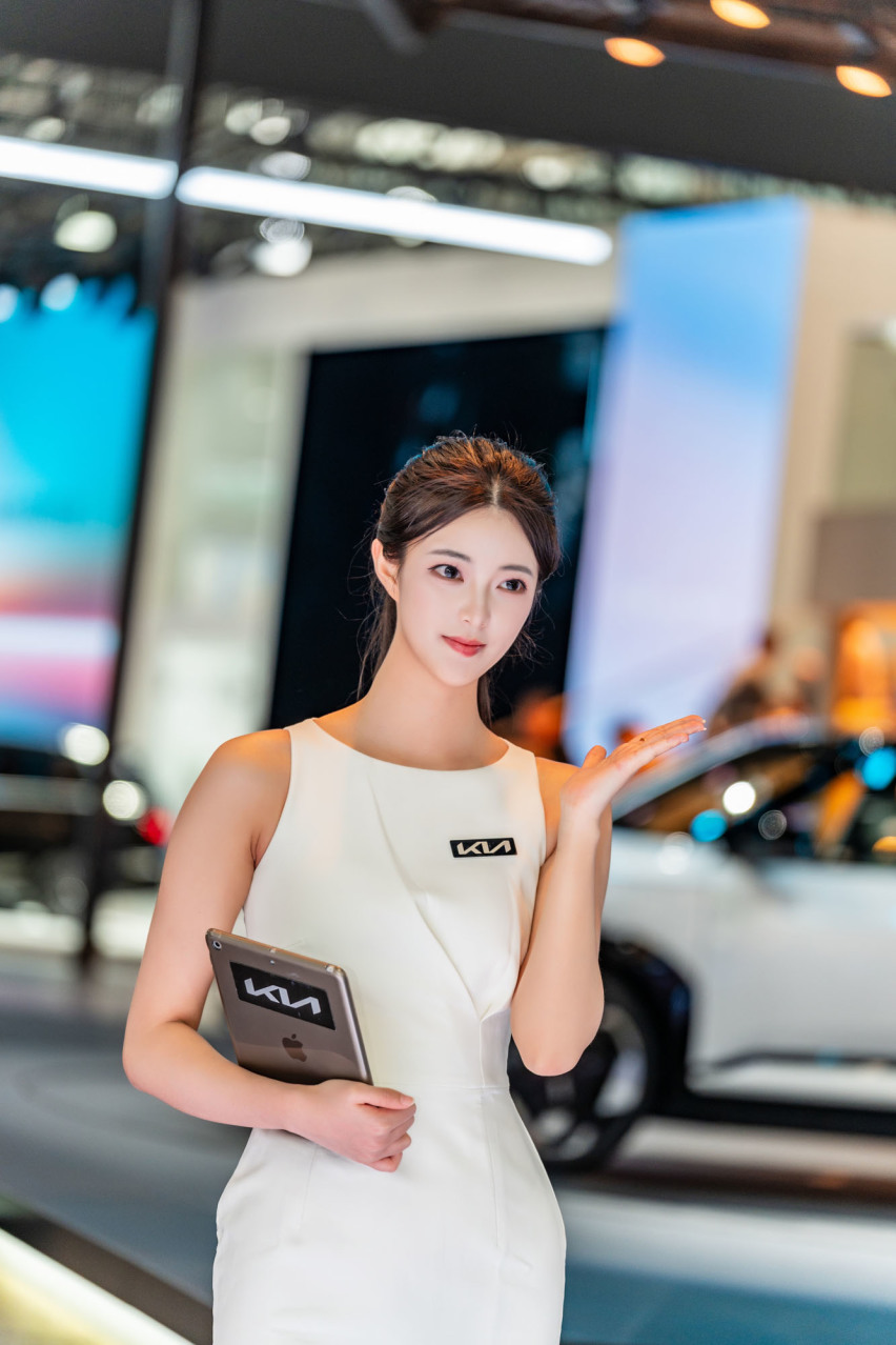 2024广州车展小姐姐大合集！是真男人就坚持到最后一张！