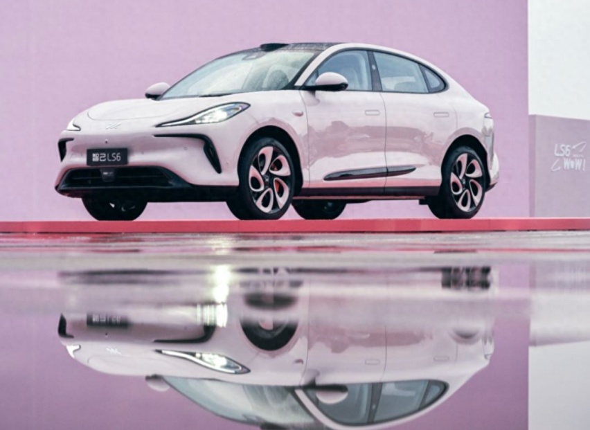 登顶20万级中大型纯电SUV新王，智己LS6有哪些特质值得入手