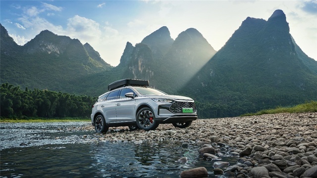 比亚迪唐家族再添新车，搭云辇-C，是否25万级奶爸车首选？