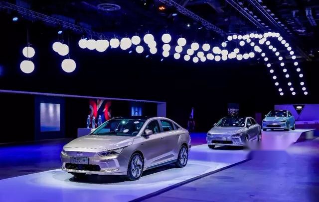 相比特斯拉Model 3和广汽Aion S，为什么几何A是新知青年的首选？