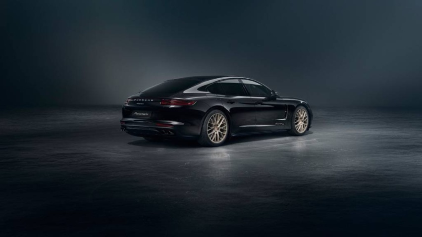porsche-panamera-10-year-edition-3resiazed.jpg