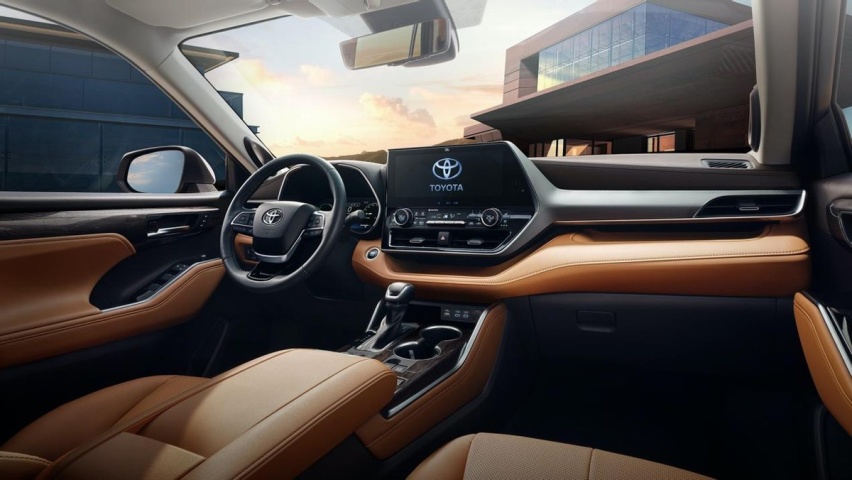 30万级家用SUV，空间兼顾经济，汉兰达对比昂科旗，选哪个更好？