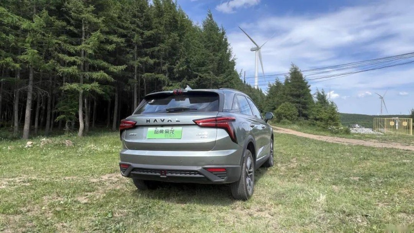 小姐姐试驾哈弗枭龙PHEV，性价比真的这么高吗？