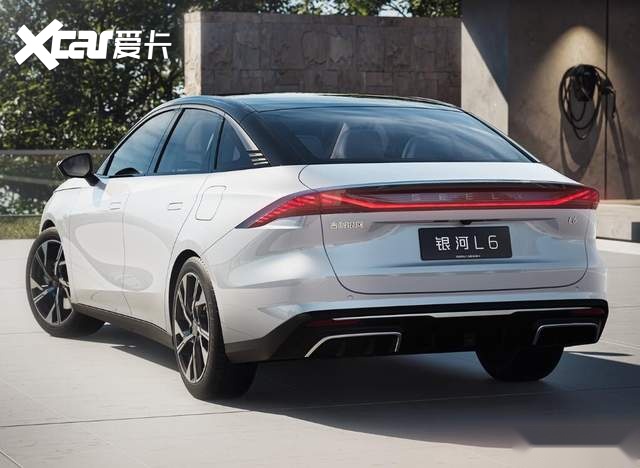 10万元级家轿咋选？别惦记日本车了，自主品牌更棒
