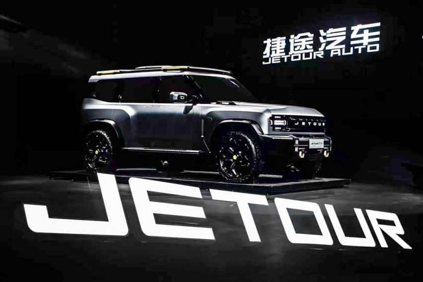 坦克300对手来了！平民版“卫士”仅不到15万起售 网友：爆款预订