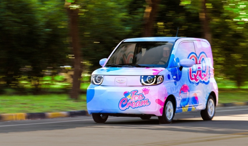 QQ冰淇淋实车曝光 借鉴五菱宏光MINI EV？你真的错了