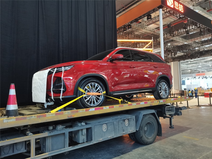 上海车展探馆 欧尚X7 PLUS实车/由内到外全面升级