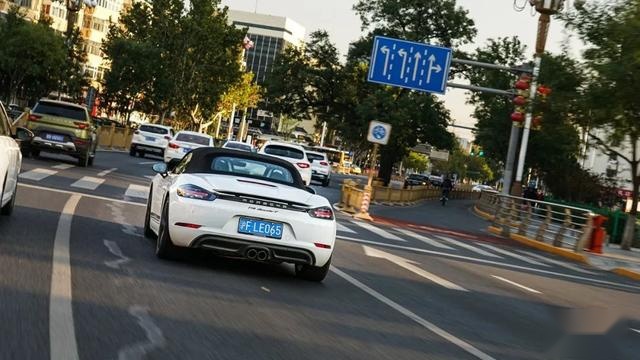 保时捷718真是一台泡妞专用车？
